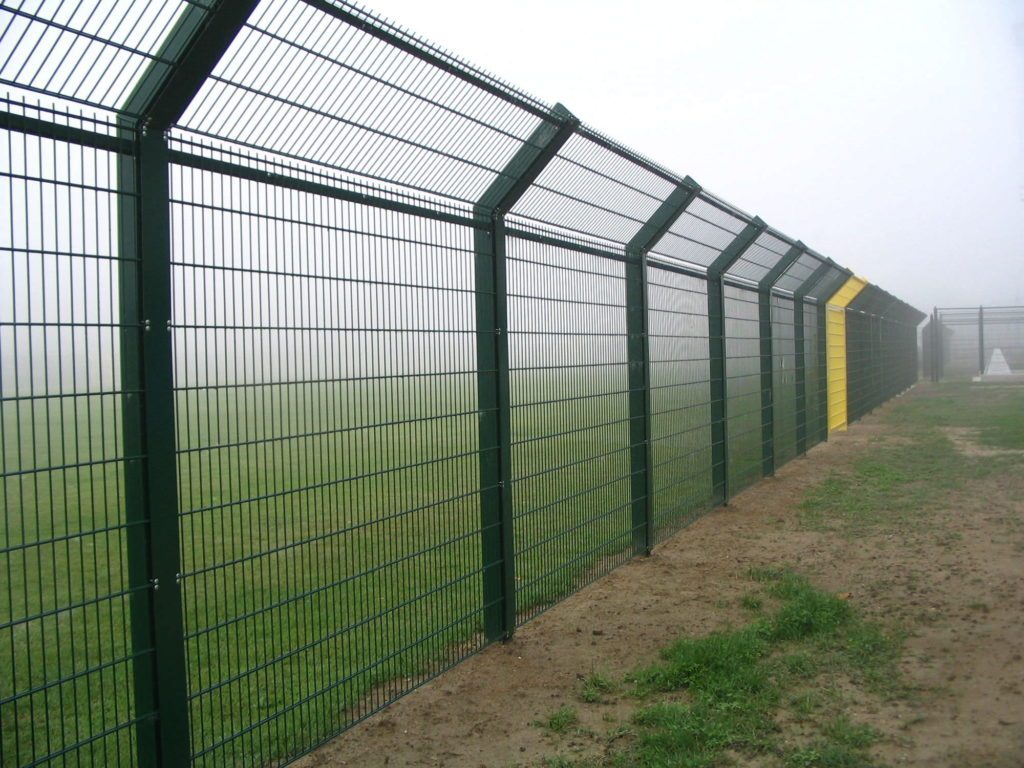 mesh fencing